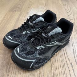 Black Bottega Veneta Orbit