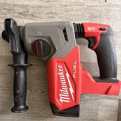 Milwaukee Hammer Drill Fuel Brushless + Drill 