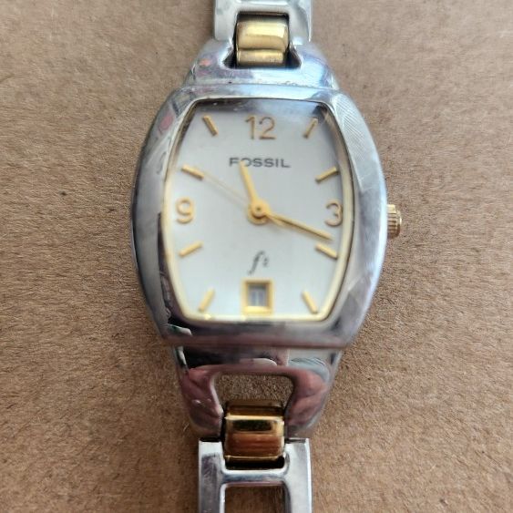 Fossil F2 Ladies Watch Two Tone Barrell Date Dial Womens ES 