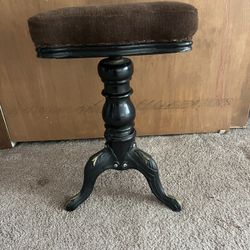 BEAUTIFUL ANTIQUE PIANO STOOL