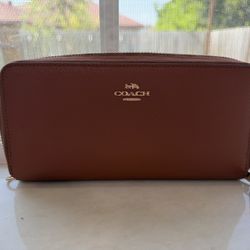 Large Coach Wallet 