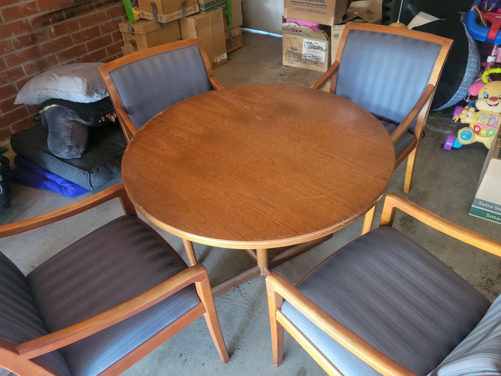 Table With 4 Chairs