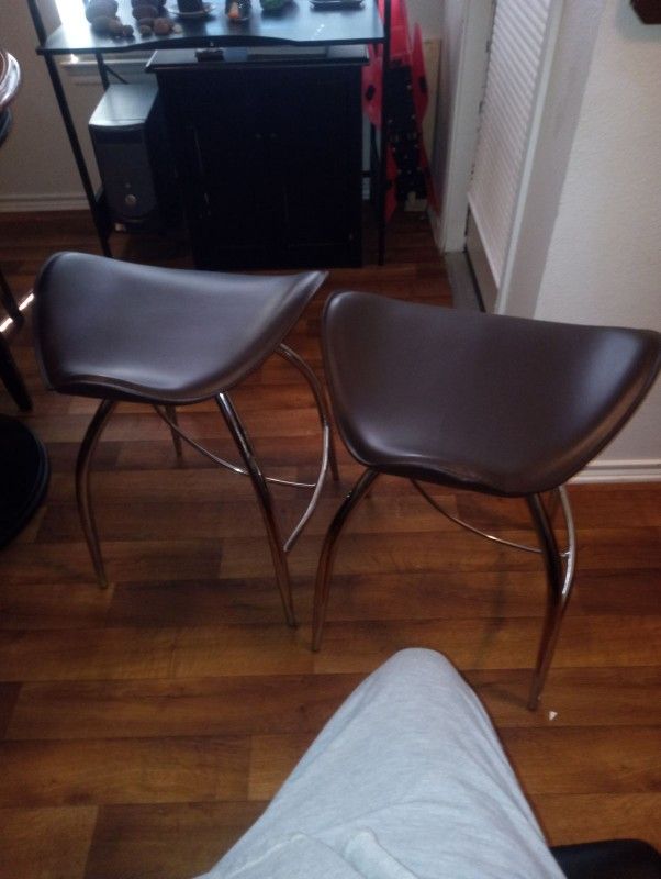 Saddle Chair