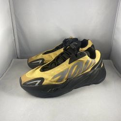 Yeezy 700 MNVM Honey Flux