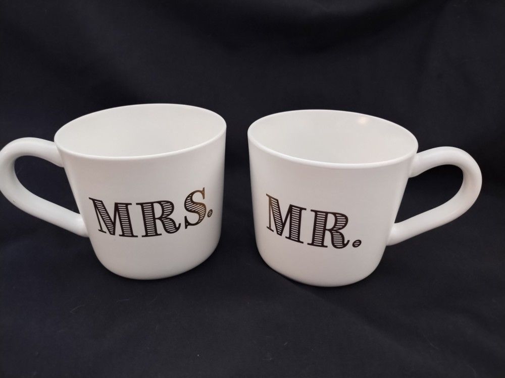 Mr. & Mrs. Mug Set