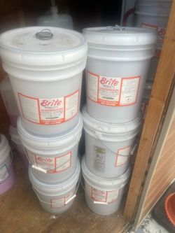10 Heavy Duty hdpe2 5 Gallon Containers with Lids