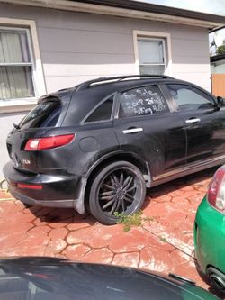 Hi, I am selling my Infiniti FX 35 Black exterior with Black interior leather seats Suv.