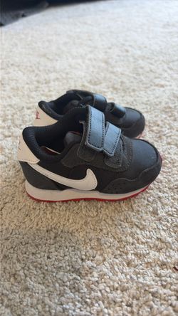 Nike 4C black sneakers for baby/toddler