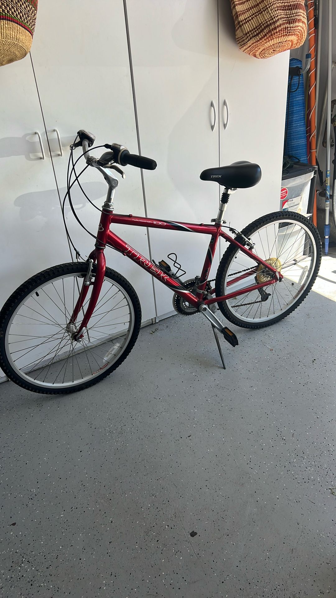 Trek Navigator 100