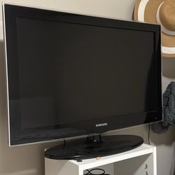 40 Inch Tv With Or Without Firestick