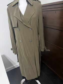 Vera Wang Military Green Color Coat With No Use - Size M