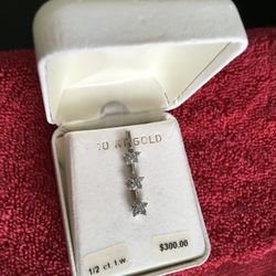 10 K White Gold Charm With Diamonds 