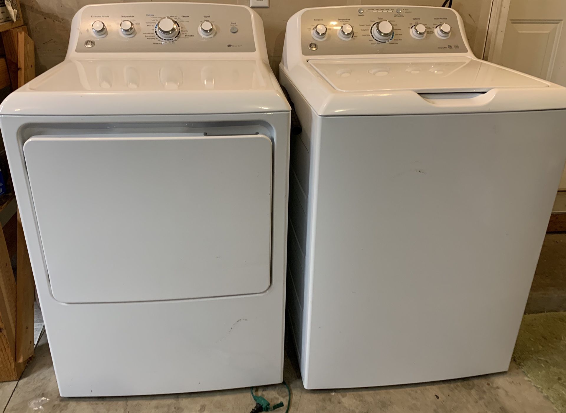 GE large load matching Washer & Dryer set