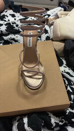Steve Madden heel