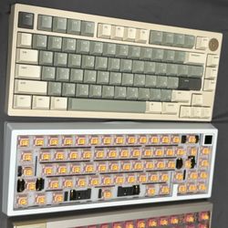 Custom Mechanical Keyboard. Qwertykeys qk65 v2. Meltetrix zoom65 v3. qk75.