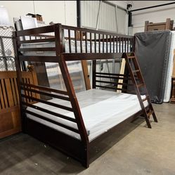 Full over twin bunk bed
