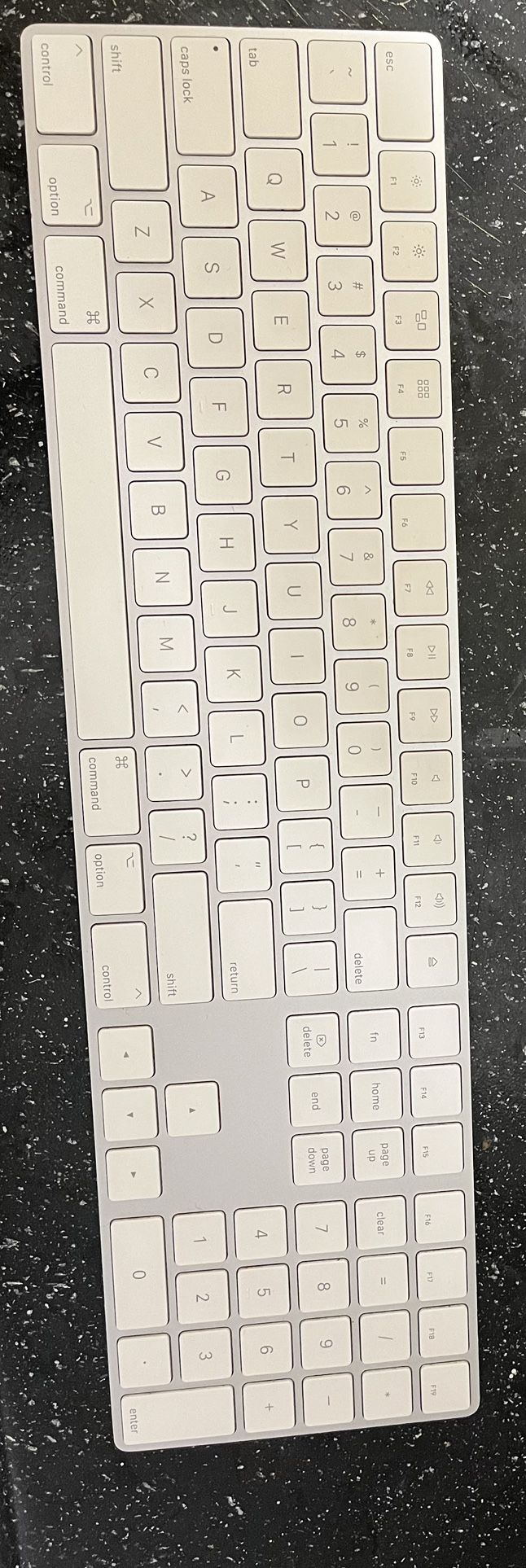 Apple Keyboard