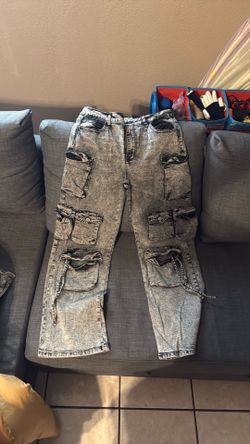 Women’s cargo jeans