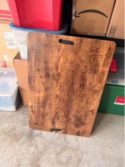 Standing desk