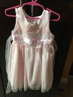 Little girl’s dress size 3T