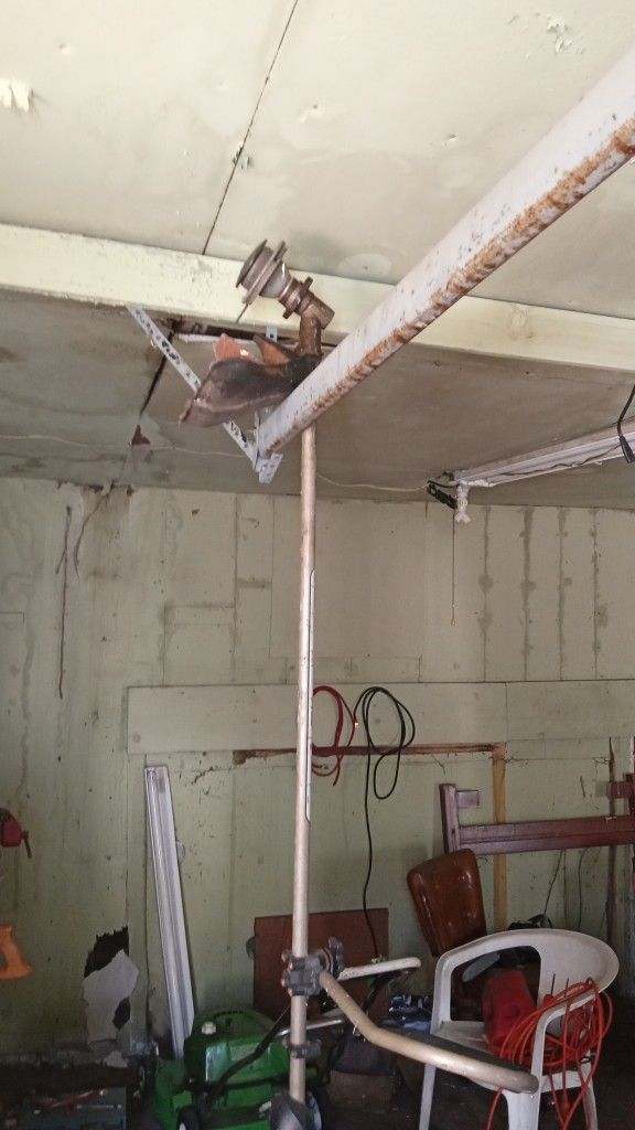 Craftsman Bushwhacker  32 Cc