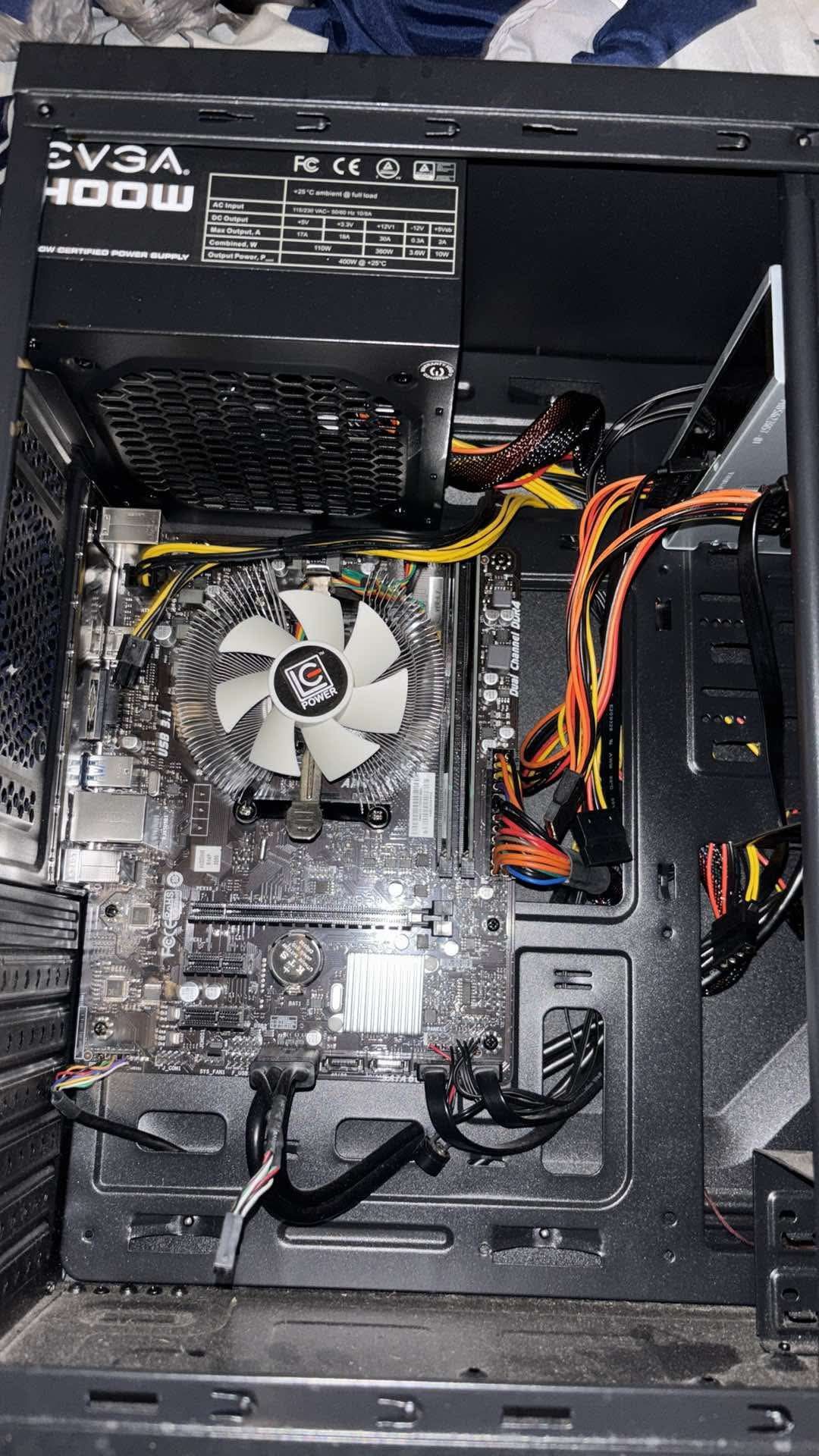 Pc and 2 22inch sceptre monitors