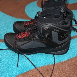 Arc'teryx Bora2 Mid GTX Size 13