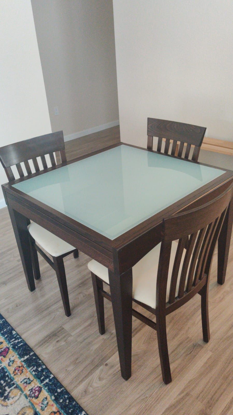 Kitchen Table (extendable) with 3 chairs