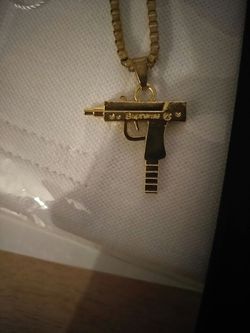 Louis Vuitton upside down necklace! new never worn for Sale in Anaheim, CA  - OfferUp