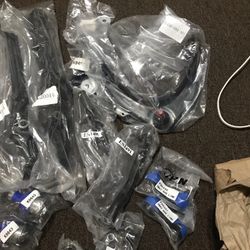 18 Piece  Full Suspension  With Lots More All Brand New Never Used..