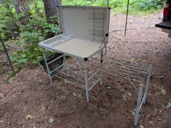 PENDING Folding camp kitchen