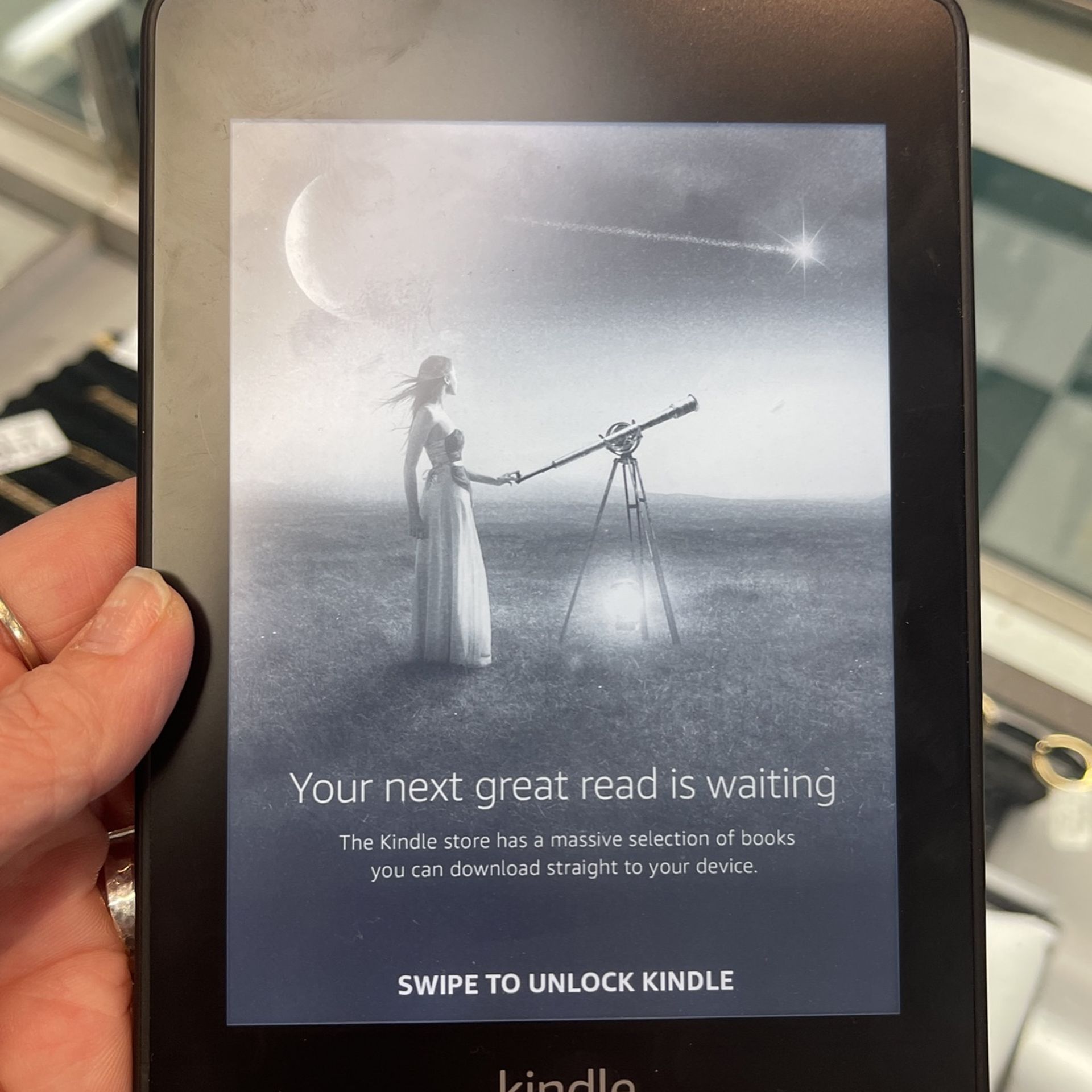 Amazon Kindle Paperwhite @ Fiesta Pawn Shop #560