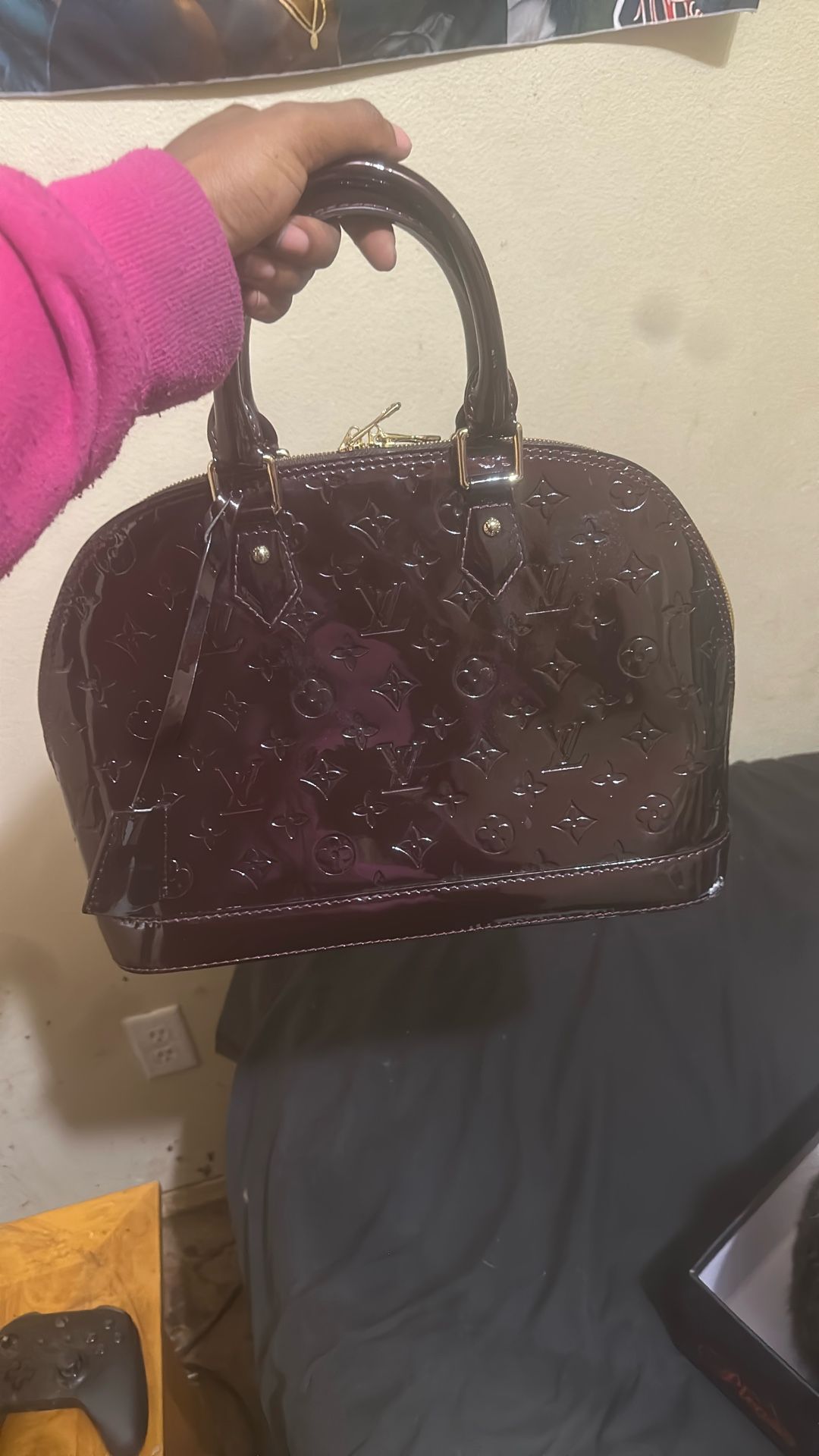 Louis Vuitton Vernis Alma   