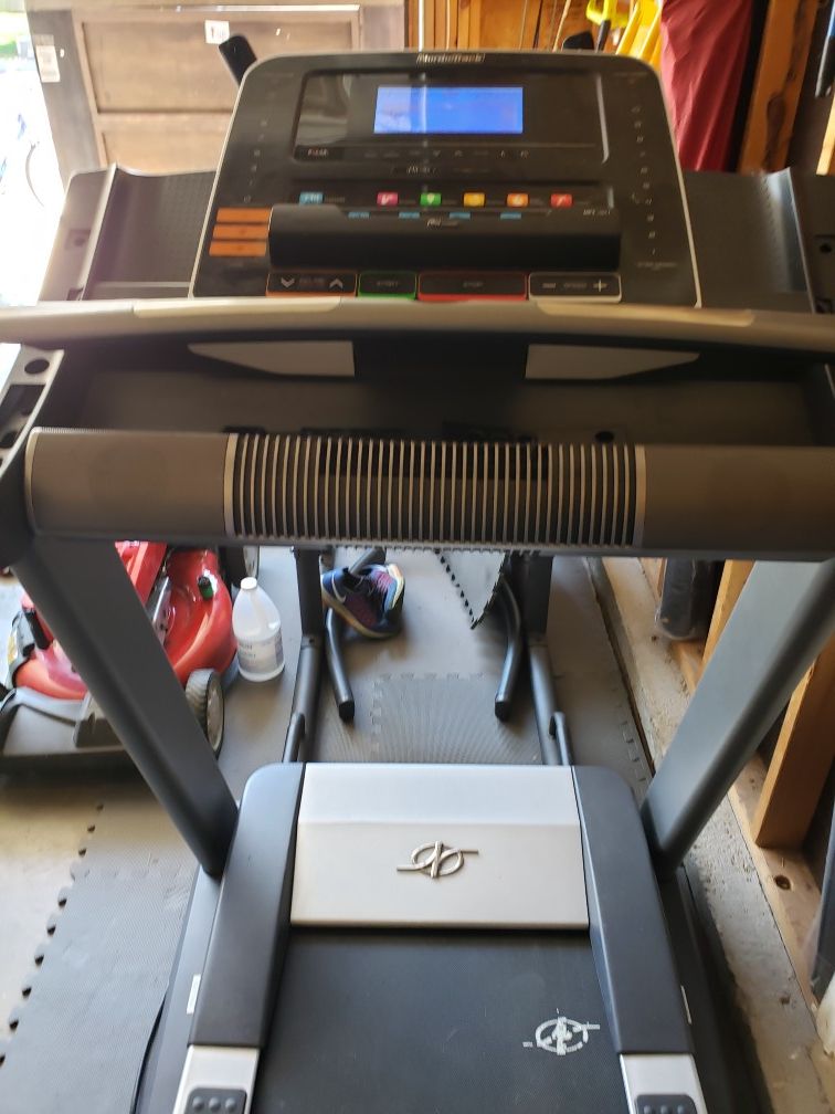 Nordictrack Commercial Treadmil Model C1500 for Sale in Colorado