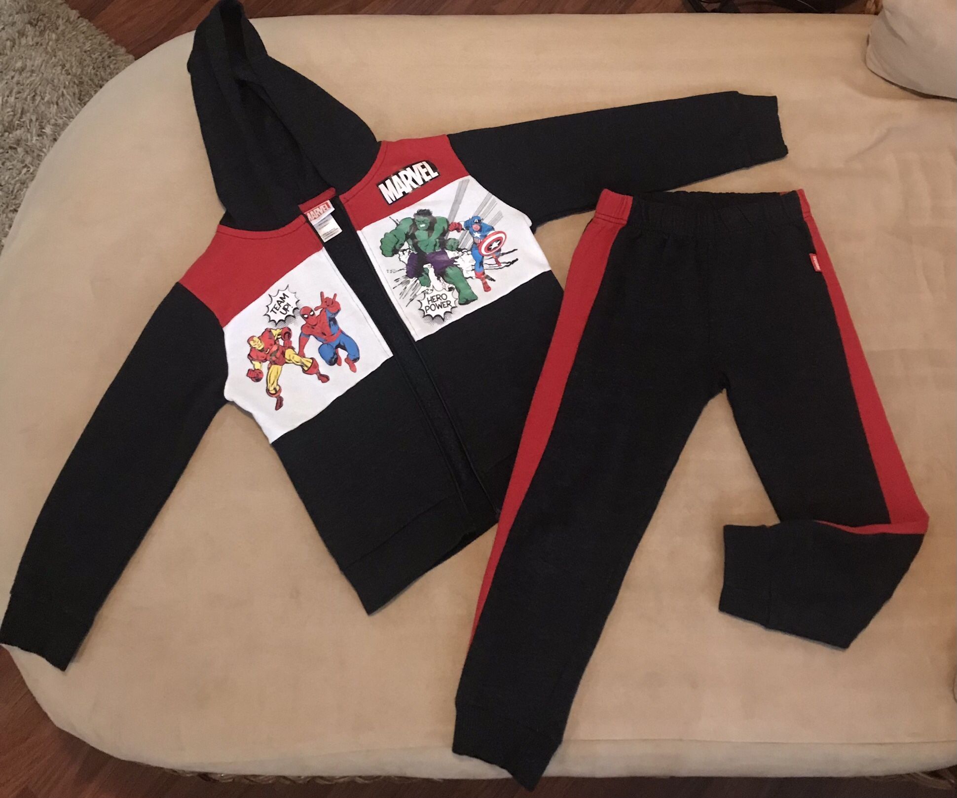 Boys Marvel Sweat Suit