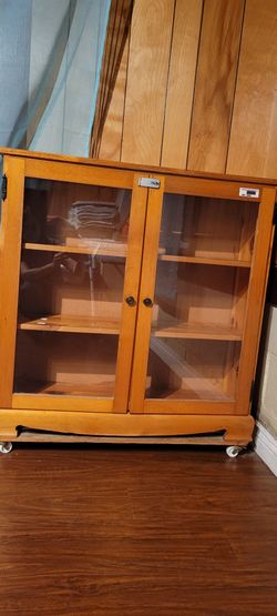 Bookcase/Cabimet