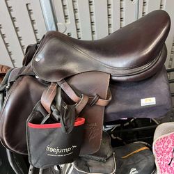 Voltaire Stuttgart Jump Saddle