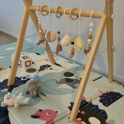 Wooden Baby Play Gym with Hanging Toys