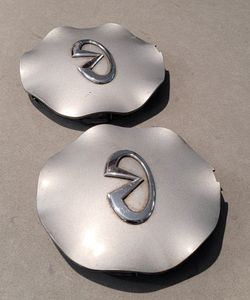 Infiniti FX45 FX35 Center Caps Silver