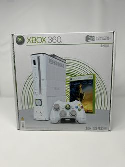 MEGA Showcase Microsoft Xbox 360 Collector Building Set - 1342pcs