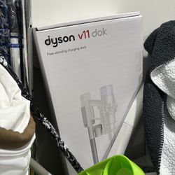 Dyson V11 Dok