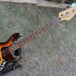 Fender Deluxe Active Jazz Bass