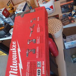 Milwaukee 4 Tool Set New In The Box