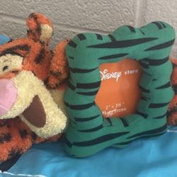 Disney  Winnie the Pooh Tigger Photo Frame