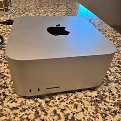 APPLE MACSTUDIO