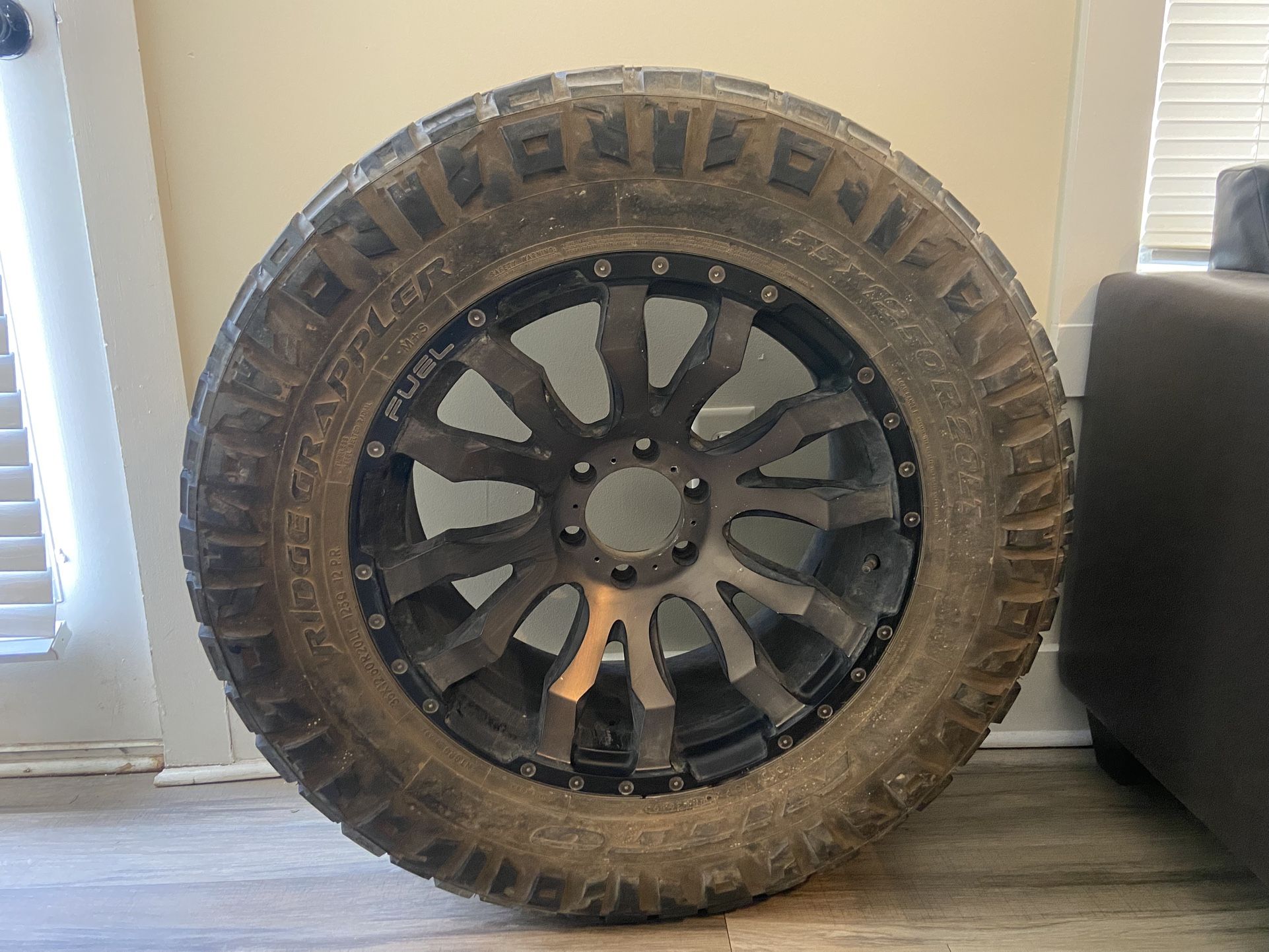 NITTO Ridge Grappler 35in Tire And FUEL rim
