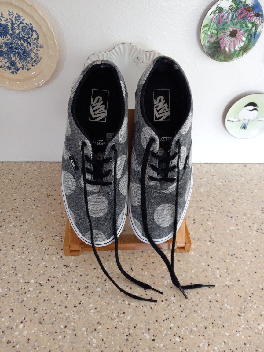 Van's Dohney Size 9 Women's Platform Skate Shoes