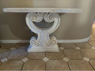 Decorative table