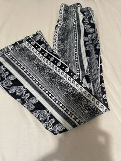 SHEIN pattern leggings size small