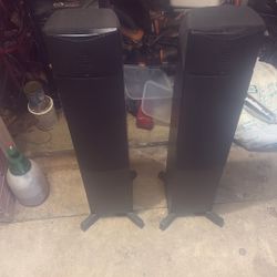Martin, Logan Motion 10 Pair Of Tower Speakers